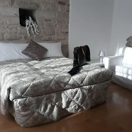 Suite Assisi アパート *